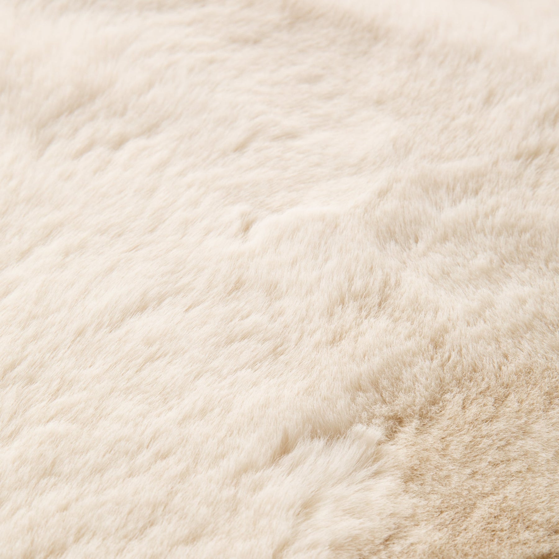 Mitis Rug  Ll  Ivory 3000×2000